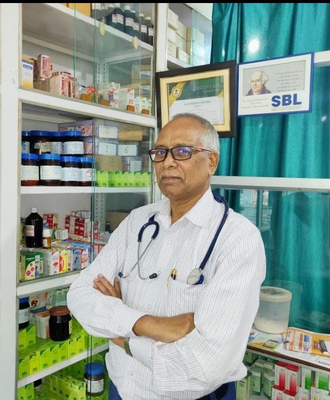 Dr R B Maurya